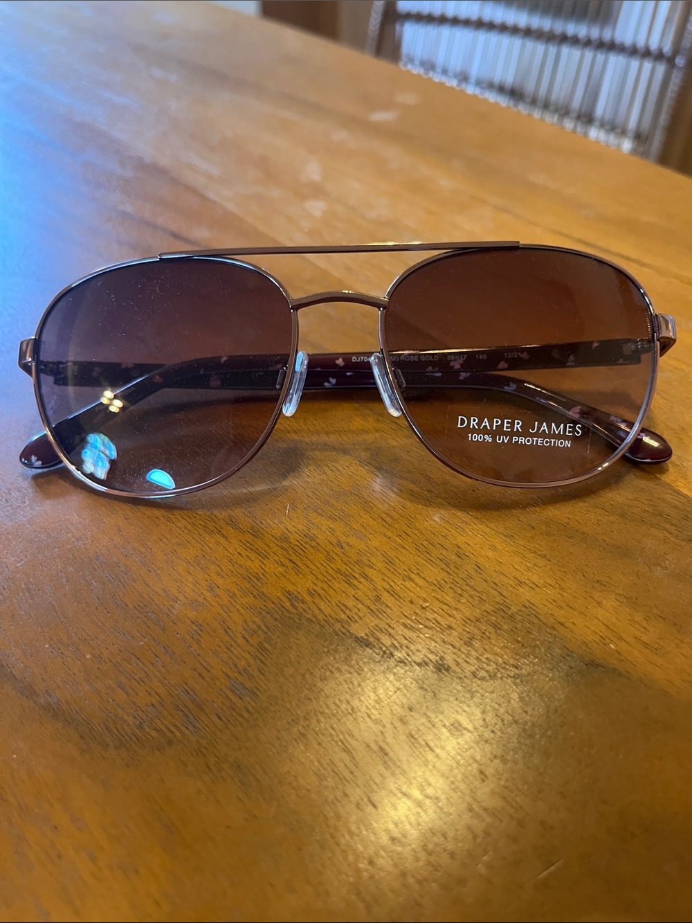 Draper James Women’s Rose Gold-Trim Aviator Sunglasses with Pink Gradient Lens